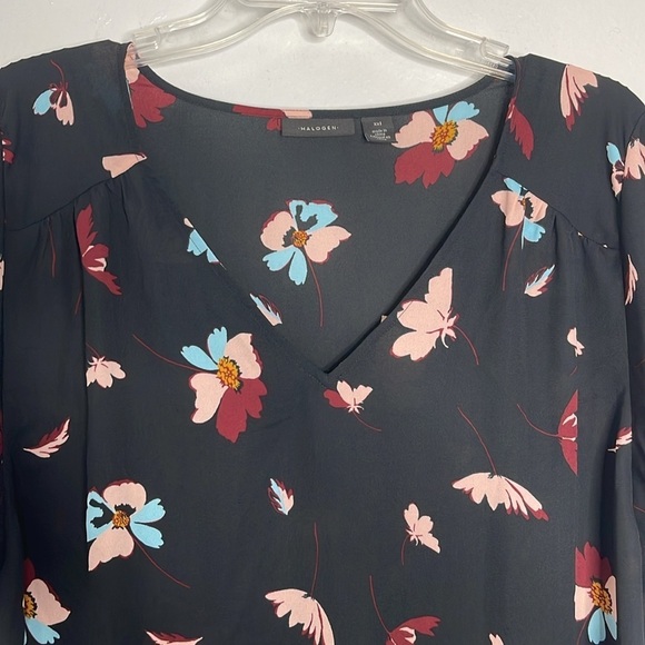 Halogen Black V Neck Short Flutter Sleeve Floral Print Blouse Size XXL New - Picture 2 of 6